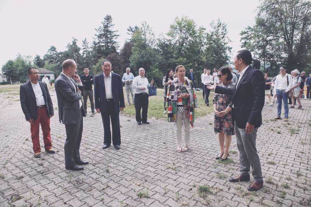 https://mmbiz.qpic.cn/mmbiz_jpg/8U56kTZ8W7ibpmXqGxdfAU0zEeMRq8EnlEcBMIaltpypfDZmSEvKLmJVuHN02vZsVWibqZMia4ayvHLcseBDSA6pg/?wx_fmt=jpeg